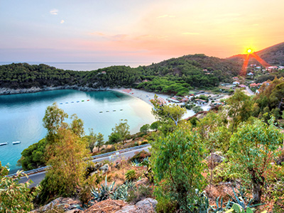 Passeggiata sul mare a Marina di Campo